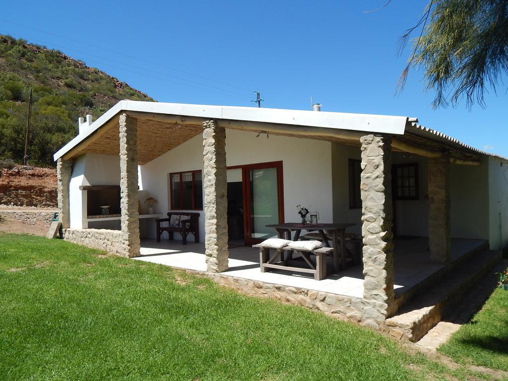 Sipreslaan Selfsorg Gastehuis Ladismith Exterior foto